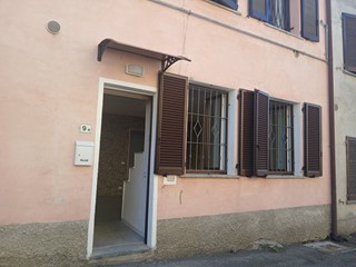Trilocale in Vendita a Lurago d'Erba, 155'000€, 107 m²