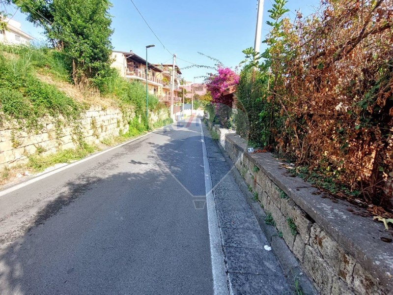 Terreno agricolo in Vendita a Marano di Napoli, 350'000€, 6680 m²