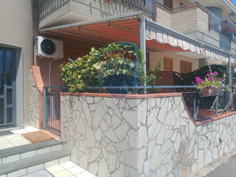 Casa Indipendente in Vendita a Mascali, 110'000€, 53 m²