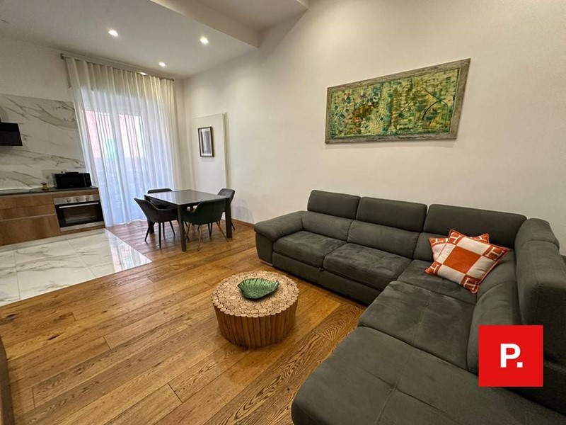 Bilocale in Affitto a Napoli, 1'500€, 60 m²