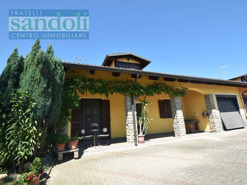 Casa Indipendente in Vendita a Olcenengo, 180'000€, 170 m²