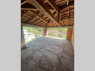 Immobile commerciale in Vendita a Borghetto d'Arroscia, 45'000€, 95 m²