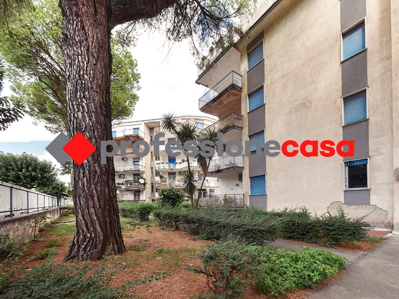 Quadrilocale in Vendita a San Nicola la Strada, 93'000€, 100 m²