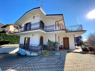 Villa in Vendita a Almese, 318'000€, 200 m²