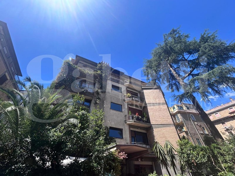 Bilocale in Vendita a Roma, 495'000&euro;, 70 m²