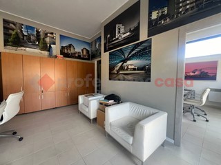 Negozio in Affitto a Cassino, 450€, 70 m²