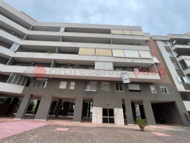 Appartamento in Affitto a Bari, 400€, 1 m²