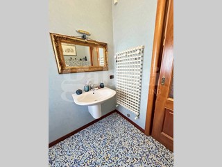 Quadrilocale in Vendita a Paola, 280'000€, 213 m²