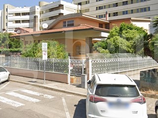 Villa in Vendita a Oristano, 450'000€, 400 m²