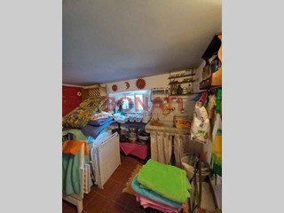 Quadrilocale in Vendita a Arcola, zona Romito Magra, 205'000€, 85 m²