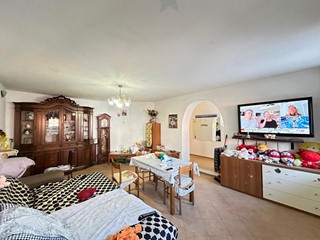 Casa Indipendente in Vendita a Caresana, 54'000€, 135 m², con Box