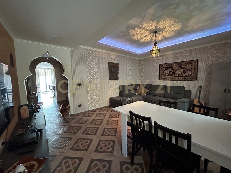 Casa Semi Indipendente in Vendita a Colognola ai Colli, 295'000€, 259 m², con Box