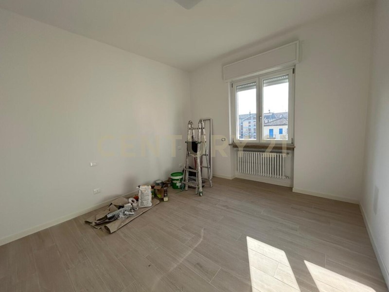 Quadrilocale in Vendita a Verona, 296'000&euro;, 98 m², arredato, con Box