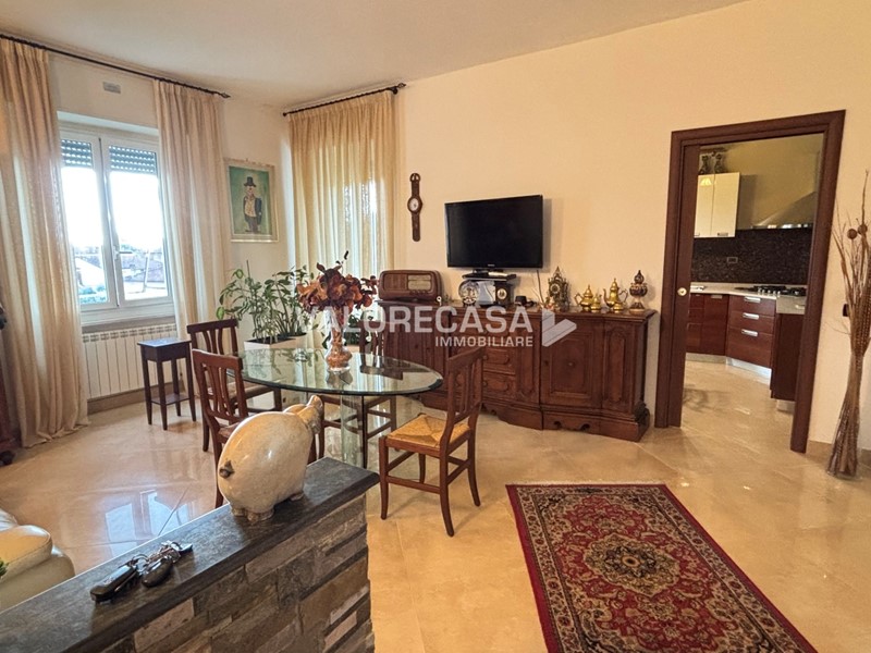 Quadrilocale in Vendita a Ameglia, zona Bocca Di Magra, 170'000€, 80 m²