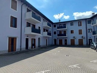 Quadrilocale in Vendita a Rivignano Teor, 120'000€, 90 m², arredato, con Box