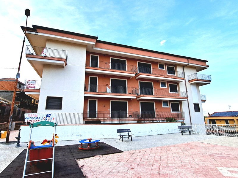 Bilocale in Vendita a Mascali, zona Santa Venera- Portosalvo, 65'000€, 57 m²