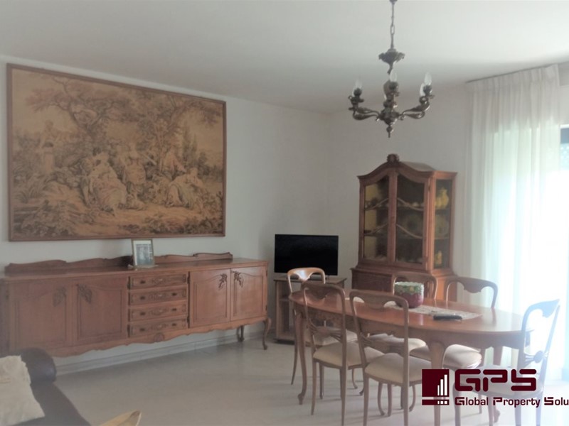 Quadrilocale in Vendita a Bari, 180'000€, 110 m²