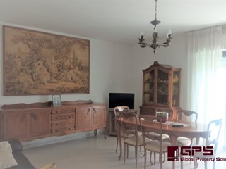 Quadrilocale in Vendita a Bari, 180'000€, 110 m²