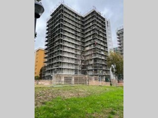 Quadrilocale in Vendita a Opera, zona Noverasco, 189'750€, 147 m², con Box