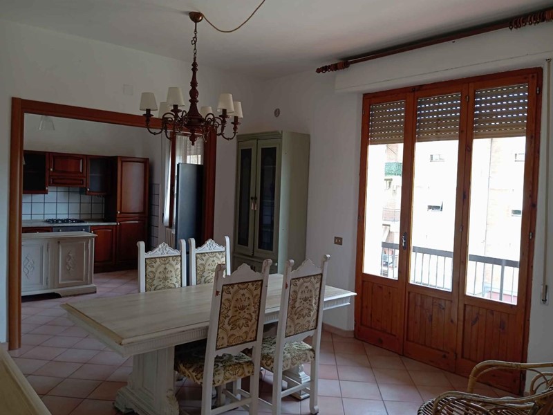 Quadrilocale in Vendita a Poggibonsi, 180'000€, 115 m²