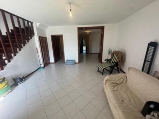 Villetta a schiera in Vendita a Calci, 350'000€, 220 m², con Box