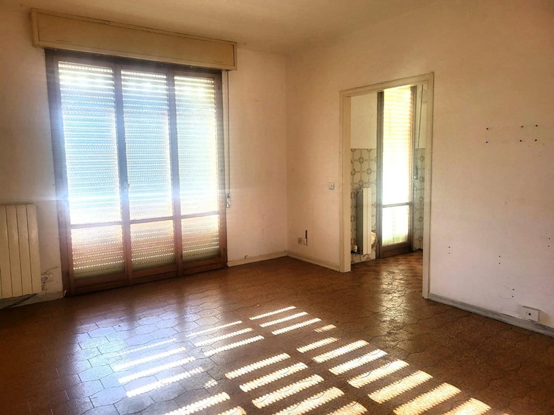 Appartamento in Vendita a Cascina, 179'000€, 115 m², con Box
