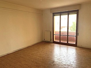 Quadrilocale in Vendita a Cascina, 169'000€, 115 m², con Box