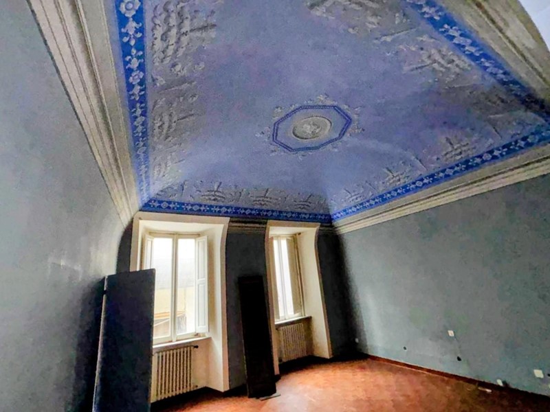 Appartamento in Vendita a Volterra, 250'000€, 280 m²