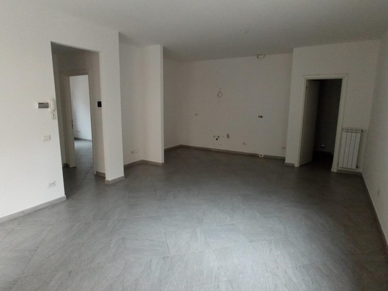 Quadrilocale in Vendita a San Miniato, zona Ponte a Egola, 139'000€, 90 m², con Box