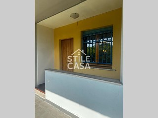 Bilocale in Vendita a Capannori, 140'000€, 70 m², arredato