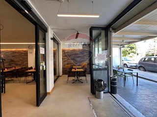 Attività commerciale in Vendita a Matera, 150 m²