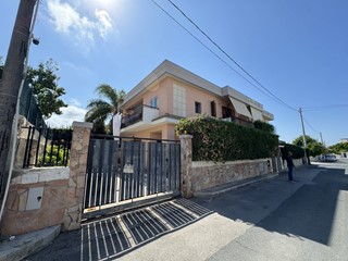 Villetta a schiera in Vendita a Siracusa, 350'000&euro;, 153 m²