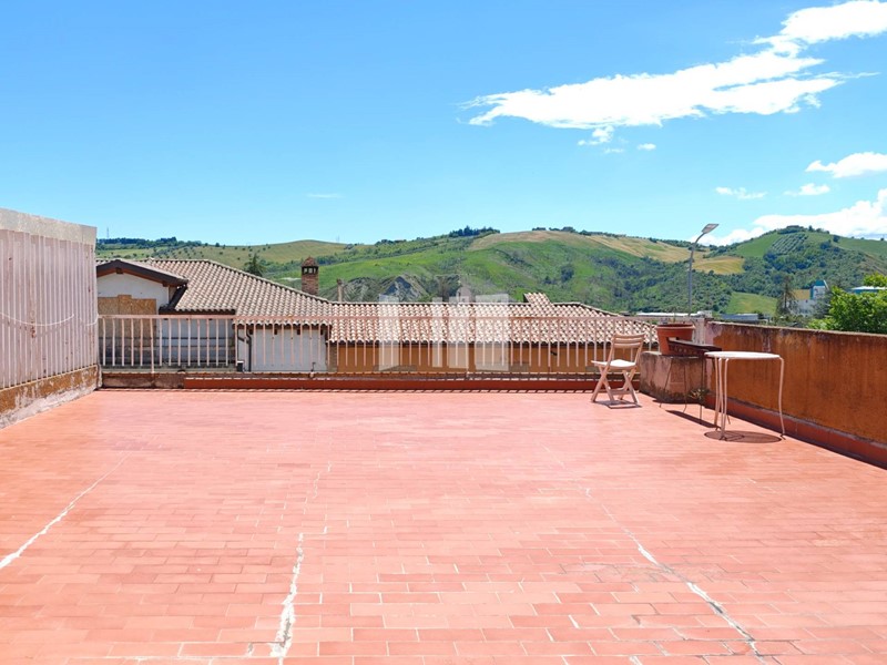 Quadrilocale in Vendita a Teramo, 74'000€, 110 m²