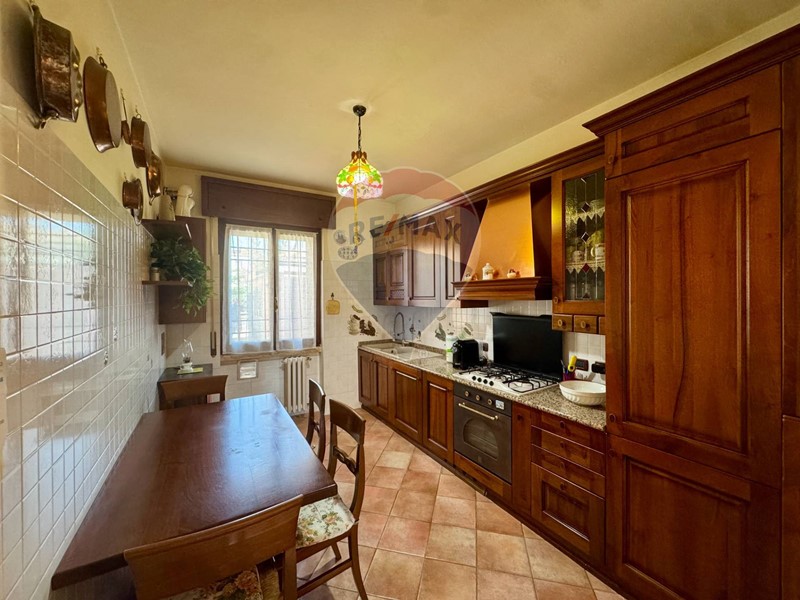 Trilocale in Vendita a Lacchiarella, 209'000€, 85 m²