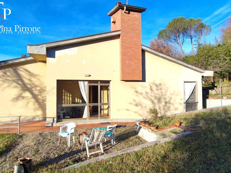 Villa in Vendita a Bagno a Ripoli, 640'000€, 350 m²