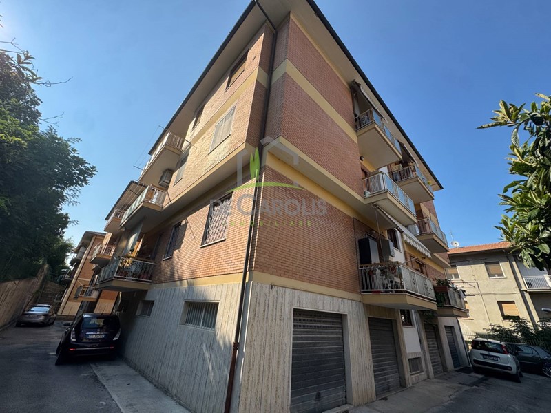 Bilocale in Vendita a Ascoli Piceno, 139'000€, 114 m²