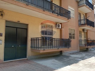 Trilocale in Vendita a Catania, 128'000&euro;, 105 m²