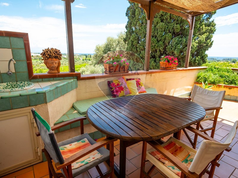 Villa in Vendita a Calatabiano, 1'180'000€, 600 m²