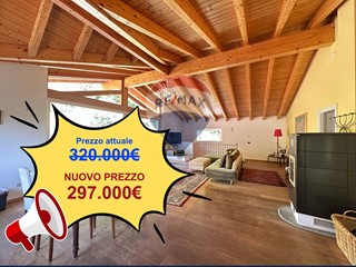 Attico in Vendita a Cuasso al Monte, 297'000&euro;, 209 m²