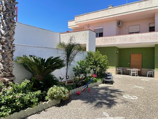 Casa Semi Indipendente in Vendita a Squinzano, 120'000€, 89 m²