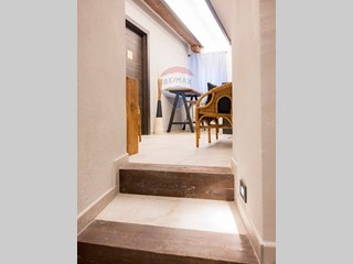 Appartamento in Vendita a Ferrara, 500'000€, 111 m²