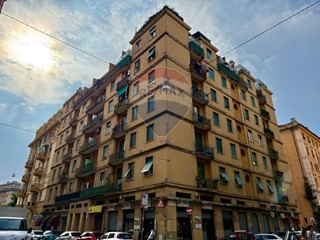 Quadrilocale in Vendita a Genova, 170'000€, 90 m²