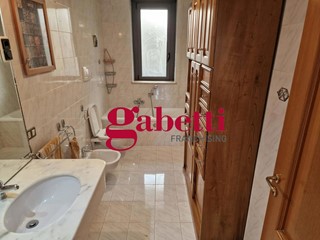 Quadrilocale in Affitto a San Nicola la Strada, 800€, 120 m²