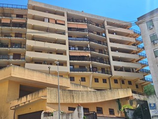 Quadrilocale in Vendita a Messina, 118'000€, 100 m²