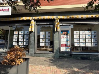 Appartamento in Vendita a Alpignano, 238'000€, 140 m²