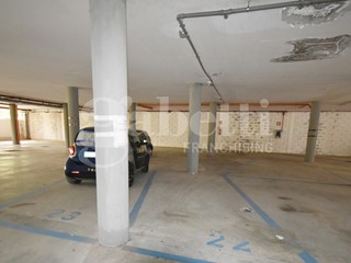 Ufficio in Vendita a Olbia, 122'000€, 73 m²