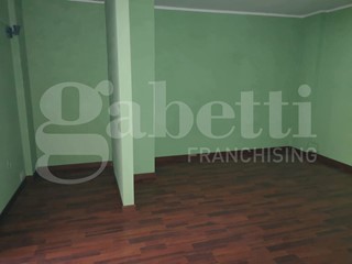 Negozio in Affitto a Siracusa, 400€, 78 m²