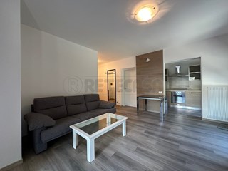 Trilocale in Affitto a Bassano del Grappa, 850€, 75 m², arredato, con Box