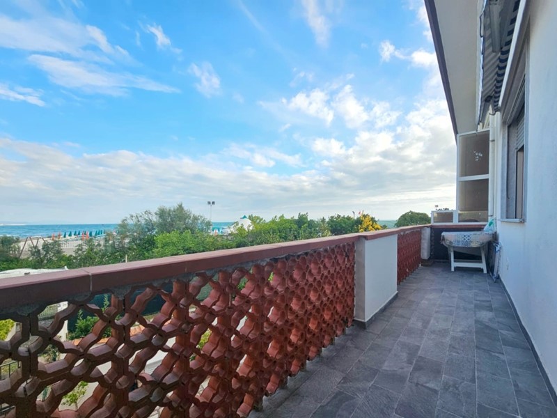 Bilocale in Vendita a Ameglia, zona Fiumaretta, 190'000&euro;, 43 m², arredato, con Box