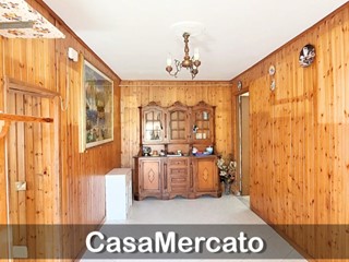 Trilocale in Vendita a Rocca di Papa, zona Repubblica - Centro, 47'000€, 65 m²